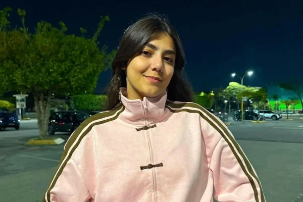 Heloisa Rodrigues, jovem que deseja retirar nome da mãe de certidão