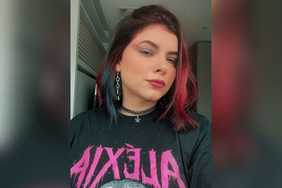 A cantora Aléxia A cantora Aléxia