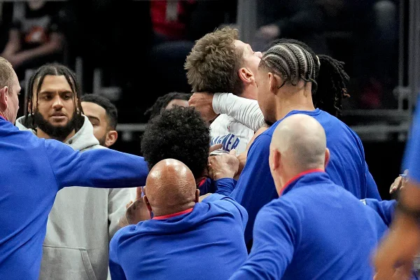 Briga entre Magic e Pistons na NBA