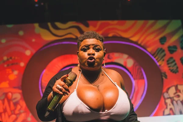 “Pode sentar, amor, que vem porrada aí”, diz Jojo Todynho sobre futuro