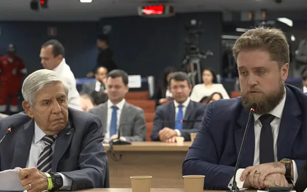 No STF, Heleno só responde a seu advogado e nega plano golpista