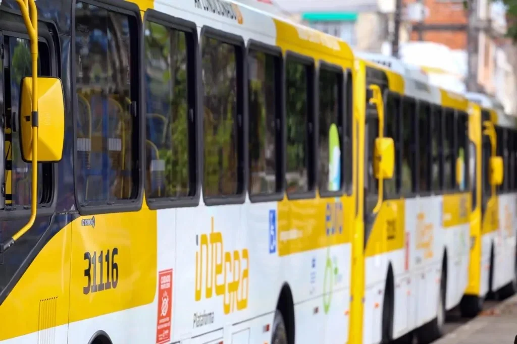 TRE-BA determinou restabelecimento de frota de ônibus TRE-BA determinou restabelecimento de frota de ônibus