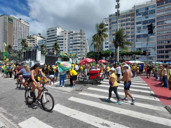 imagem colorida manifestação bolsonarista rj