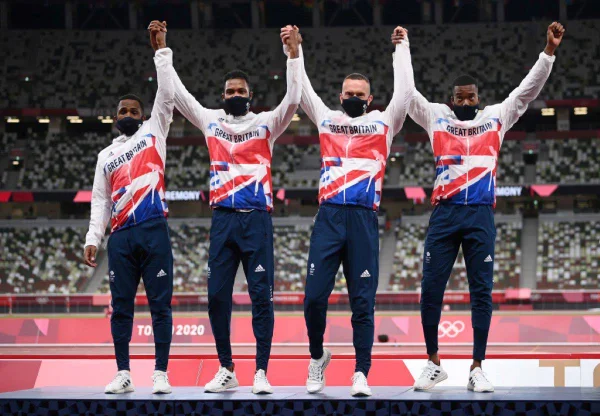 Britânico cai no doping e time de revezamento perde medalha em Tóquio