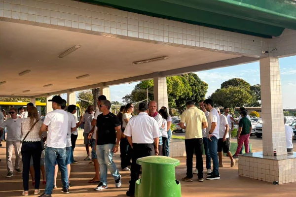 Vigilante morto pela PCDF é enterrado e família pede justiça - destaque galeria Vigilante morto pela PCDF é enterrado e família pede justiça - destaque galeria