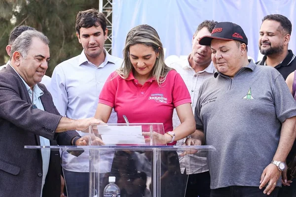 Jaqueline Silva filia-se ao MDB, e partido passa a ter maior bancada na CLDF, ao lado do PL