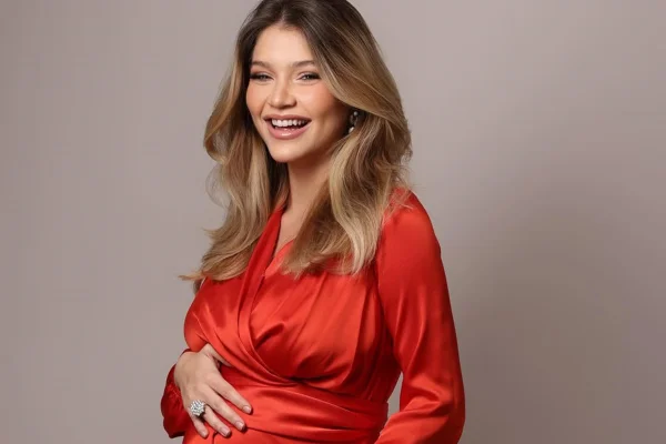 Lyandra Costa, filha de Leandro, dá à luz Isabela - Metrópoles