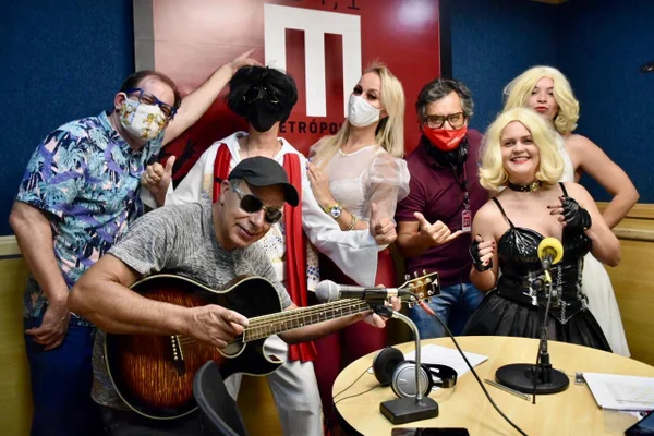 Toda sexta é dia de live com “Os Cabeças da Notícia”