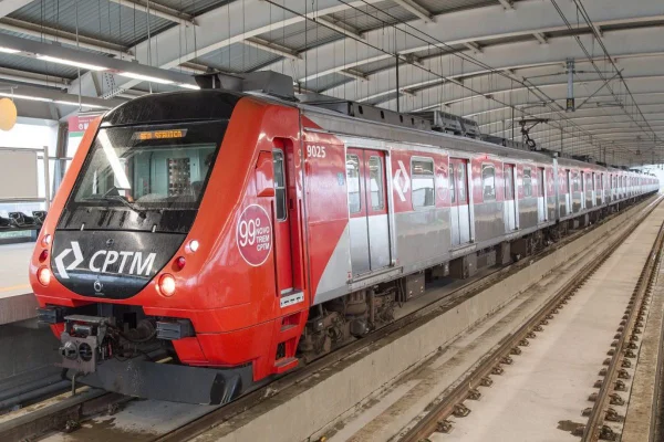 Neste sábado e domingo, as linhas do metrô irão funcionar nos horários habituais. A operação de Carnaval será especial na semana que vem - Metrópoles