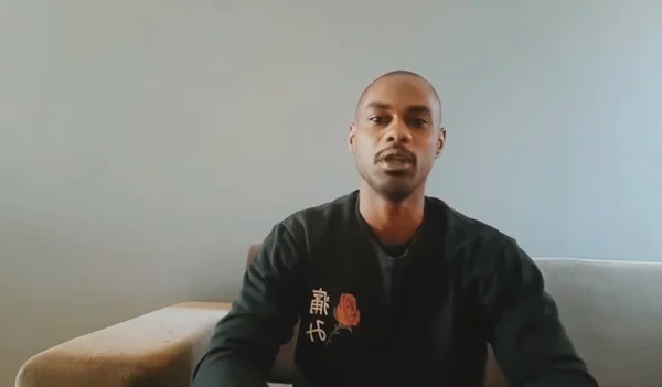 Youtuber negro desabafa após abordagem policial: “Aconteceu abuso”