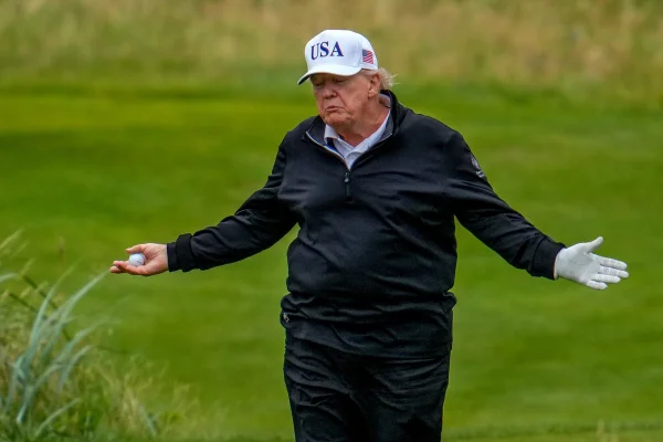 Imagem colorida mostra o presidente dos EUA, Donald Trump - Metrópoles