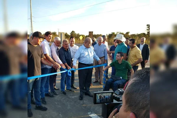 São Sebastião: Ibaneis autoriza construção de 7 mil imóveis e de ponte