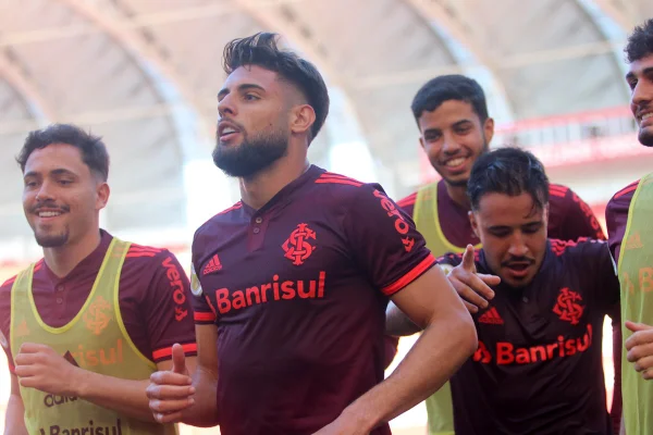 Em Porto Alegre, Internacional vence o Bahia e encosta no G6 do Brasileirão