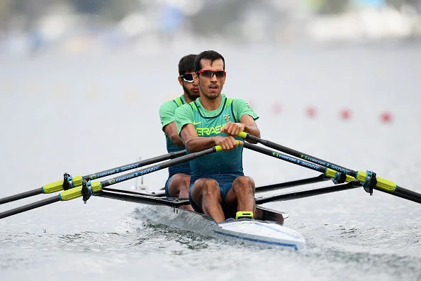 Fora da briga por medalhas, brasileiros vão à final C no remo olímpico