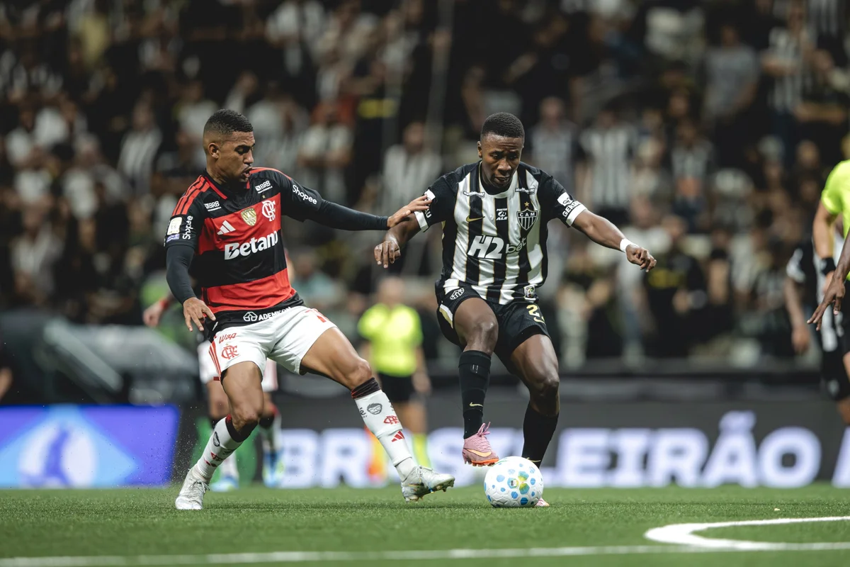 Flamengo recebe o Atlético-MG no Maracanã em busca da vitória na 32ª rodada do Brasileirão