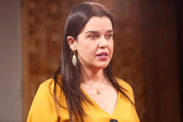 Metrópoles entrevista secretária da Mulher do DF, Giselle Ferreira