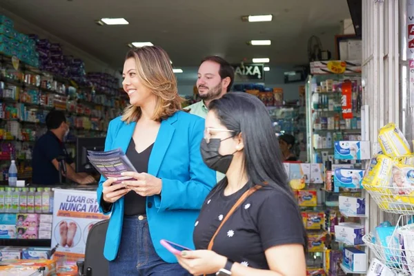 Leila inicia campanha e fala sobre mudança de vice: “Estratégica”
