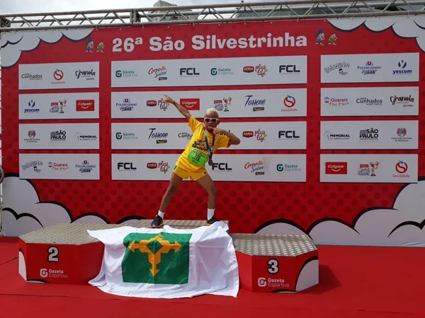 Vídeo. Boltinho do DF vence São Silvestrinha e chora com o pai
