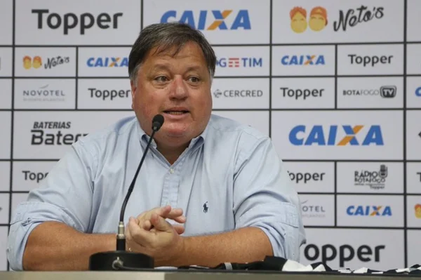 Palmeiras confirma Anderson Barros como novo diretor de futebol