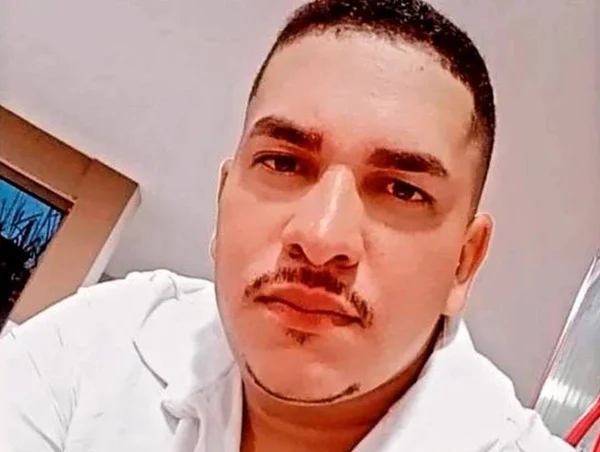 imagem colorida homem morto galo da madrugada