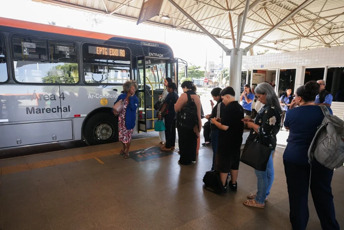 A assembleia votou pelo retorno do serviço A assembleia votou pelo retorno do serviço