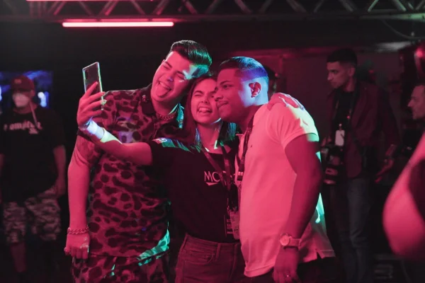 Netflix: elenco celebra fim das filmagens da 2ª temporada de Sintonia