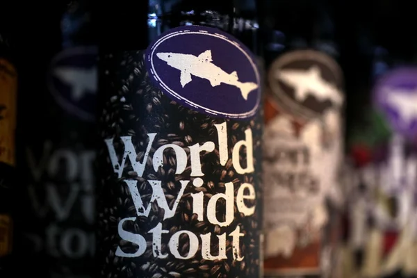 Cervejarias Boston Beer Company e Dogfish Head anunciam fusão