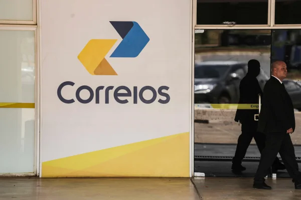 Fachada do prédio sede dos Correios e detalhes de agência da empresa, no Setor Bancário Norte, em Brasília metrópoles 7