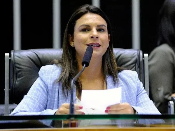 TCE-RO diz que firma de pais de favorita ao Senado teve verba irregular