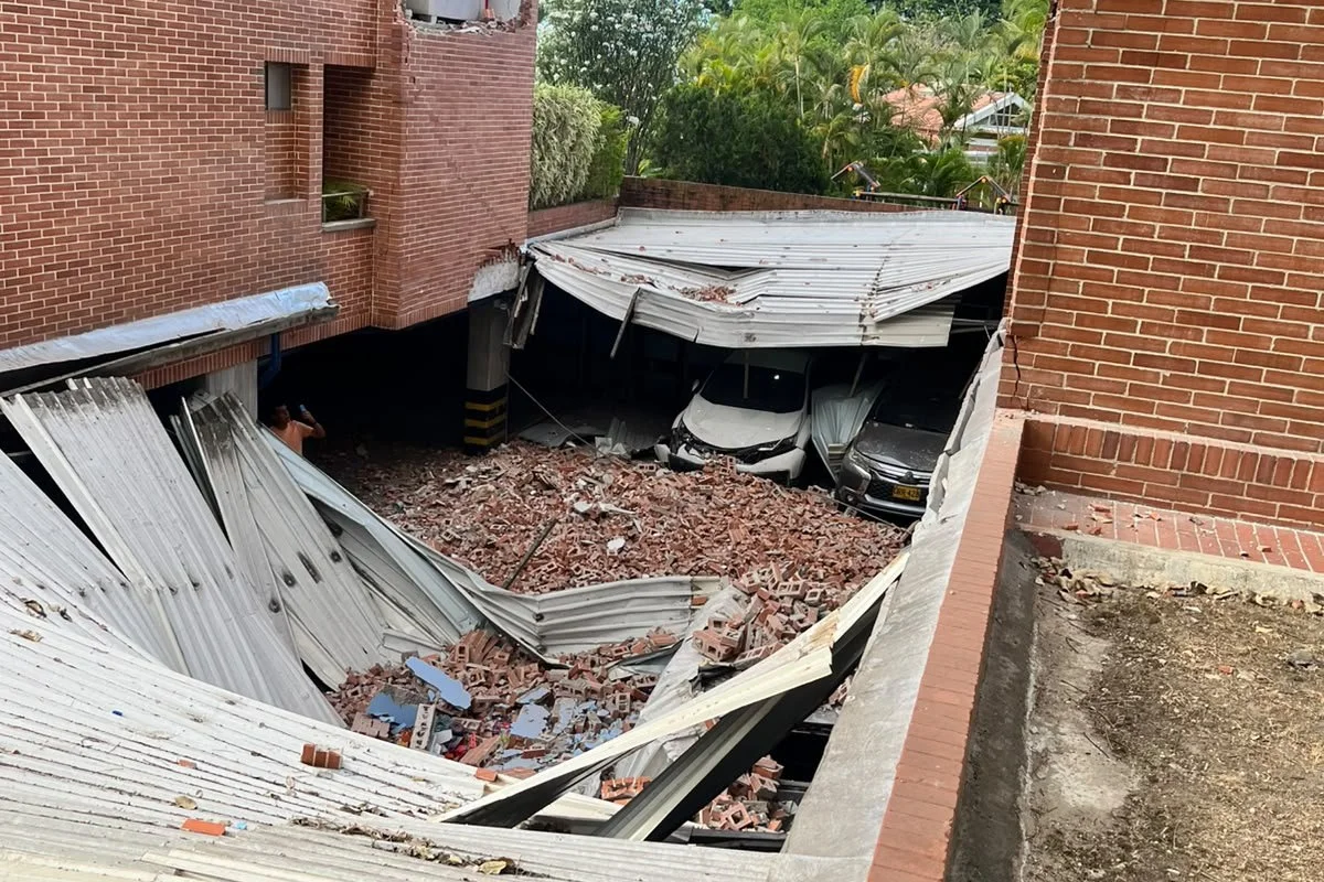 Prédio em Ibagué, Colômbia, desabou parcialmente Prédio em Ibagué, Colômbia, desabou parcialmente