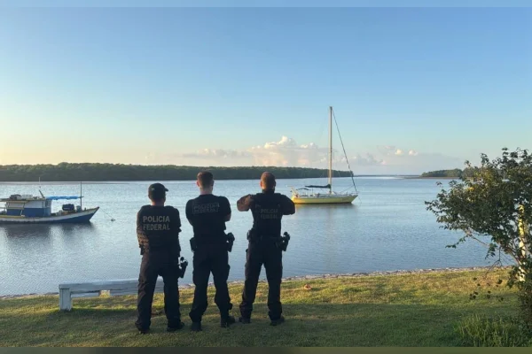 PF desmonta rota marítima de envio de cocaína à Europa em veleiros