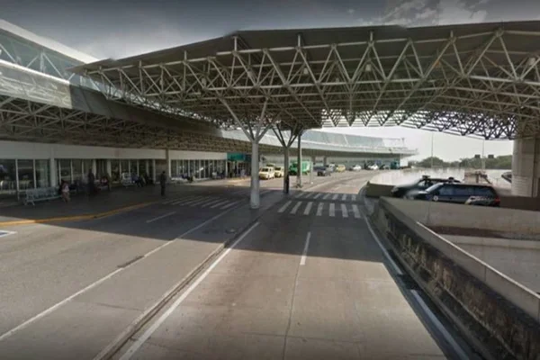 PF prende 24 pessoas por tráfico internacional em aeroporto do RJ