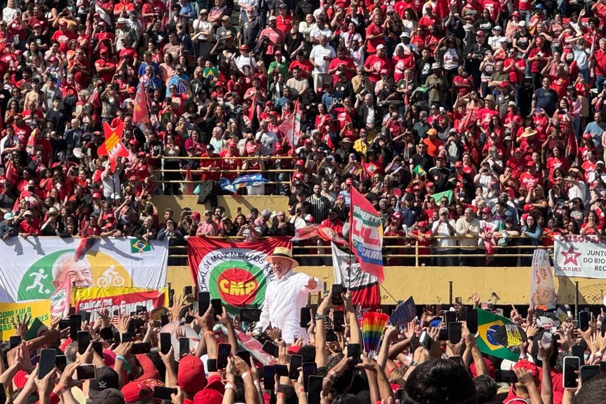 Presidente Lula vota em São Bernardo do Campo, no ABC Paulista - imagem 2 Presidente Lula vota em São Bernardo do Campo, no ABC Paulista - imagem 2