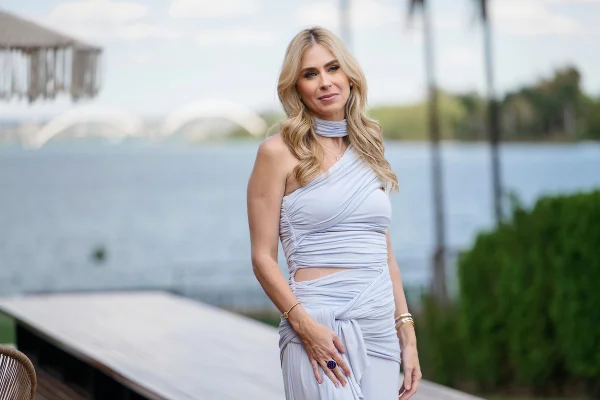 Amigas celebram o novo ciclo de Carol Collor em tarde encantadora