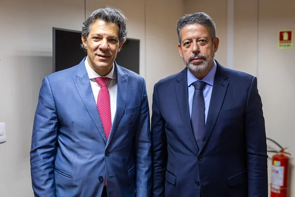 Lira a Haddad: isenção do IR depende de compensação a estados. Vídeo