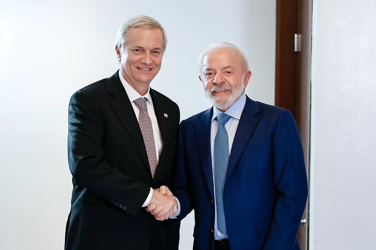 Lula cancela viagem para posse de Kast no Chile após confirmação de Flávio Bolsonaro