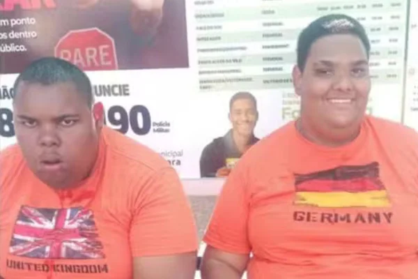 Imagem colorida mostra irmãos mortos em Araraquara. Metrópoles