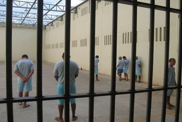 Falso pastor acusado de abuso sexual é morto em cadeia na Paraíba