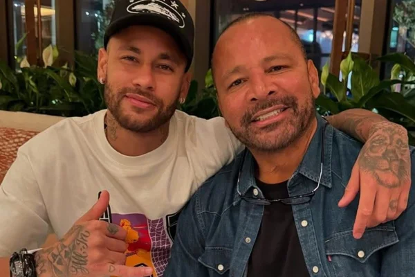 Horas antes de possível estreia de Neymar na Copa, pai se declara - Metrópoles