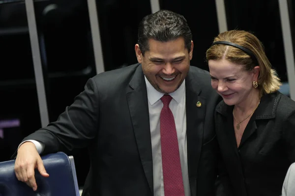 Lula vai sancionar isenção do IR na próxima semana, diz Gleisi
