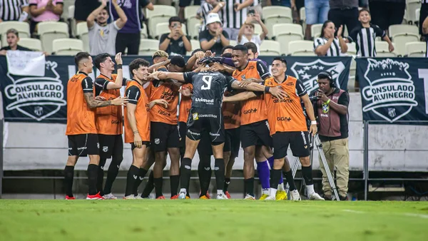 Ceará vence o Vasco e encosta nos líderes. Assista aos gols