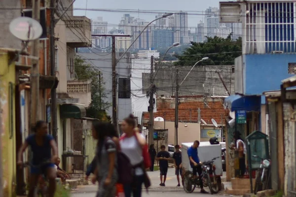 A pandemia da desigualdade (por Felipe Sampaio)
