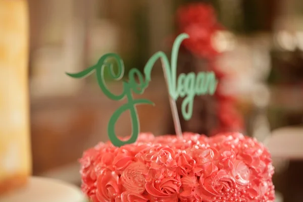 Confeiteira vegana Renata Dias vai inaugurar loja na Asa Sul