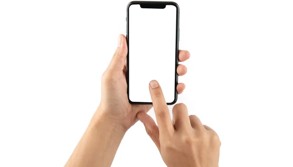 Celular sendo manuseado