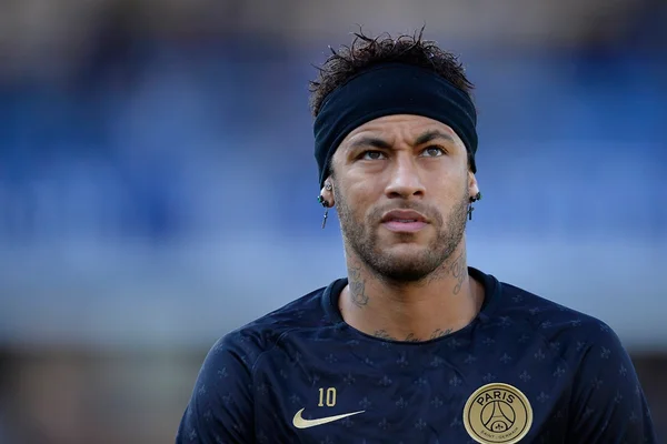 Neymar não quer voltar à França e nem vai jogar a pré-temporada