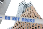Prédio de 37 andares corre risco de desabar em Nova York - imagem 2 Prédio de 37 andares corre risco de desabar em Nova York - imagem 2