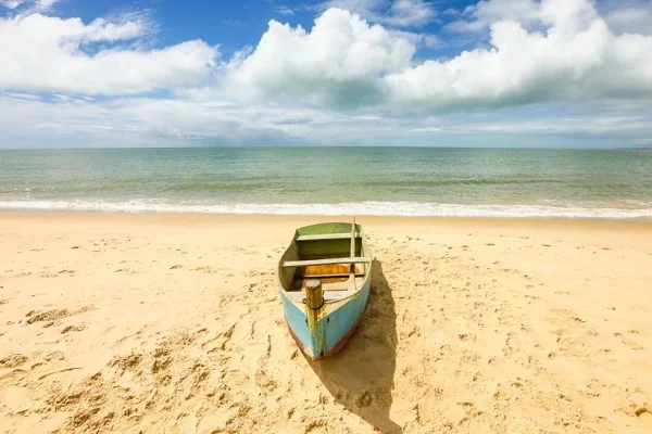 Ponta do Corumbaú: conheça a praia paradisíaca e isolada na Bahia
