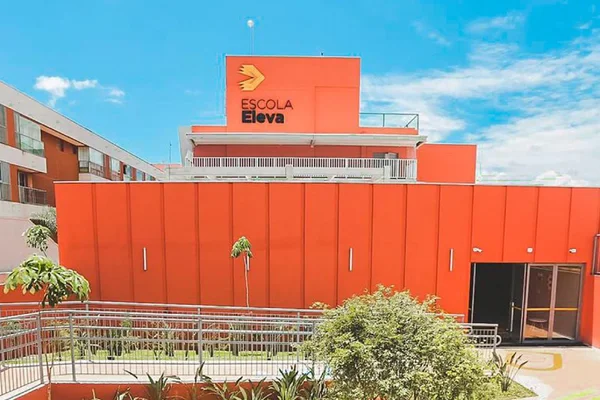 Foto de fachada da Escola Eleva Brasília