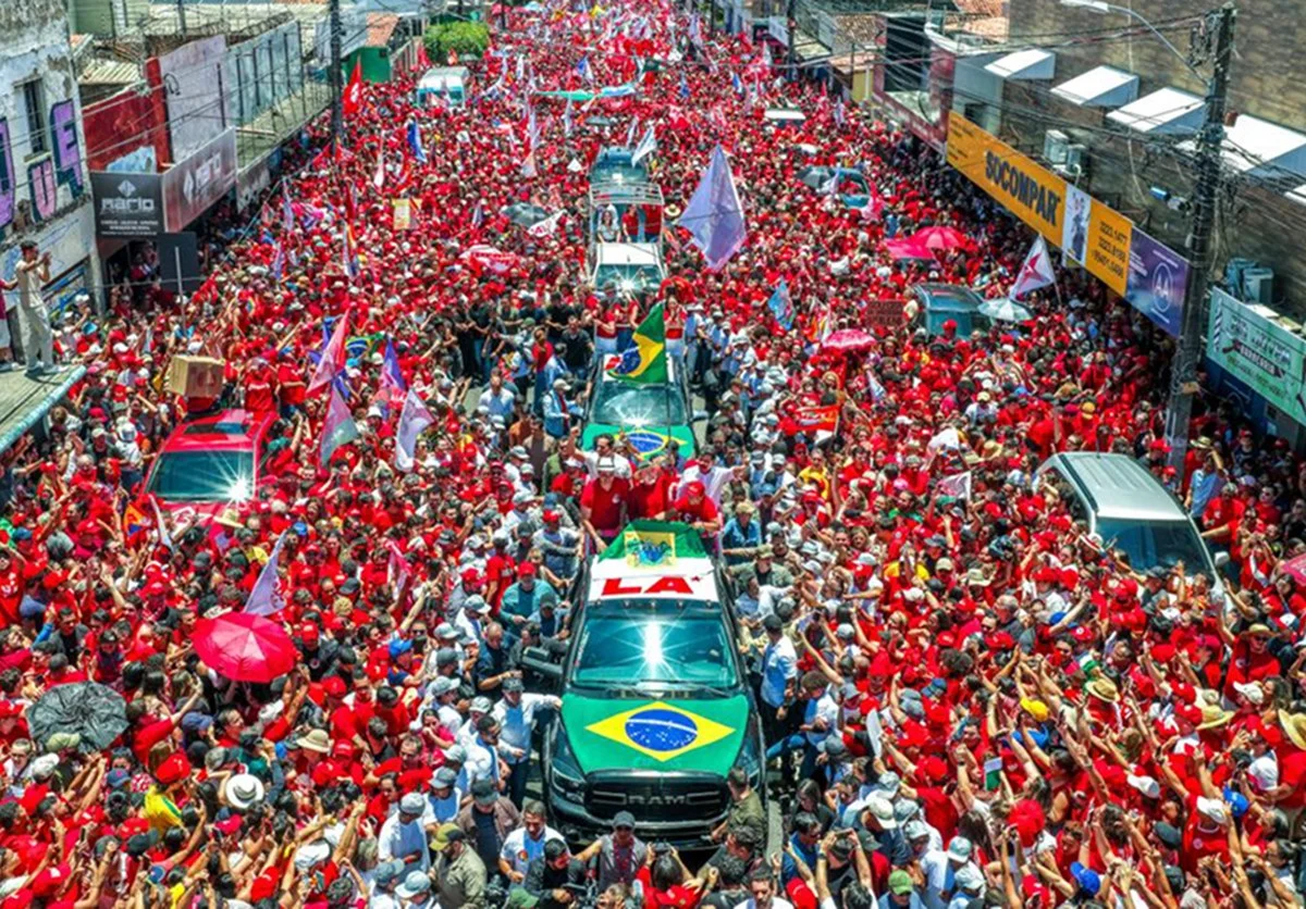 Lula faz ato em bairro do Alecrim, em Natal, no Rio Grande do Norte Lula faz ato em bairro do Alecrim, em Natal, no Rio Grande do Norte