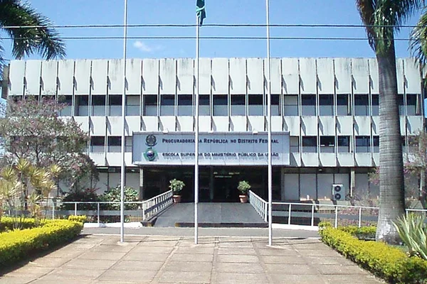 Força-tarefa da PGR no DF investiga 52 grandes empresas e fundos
